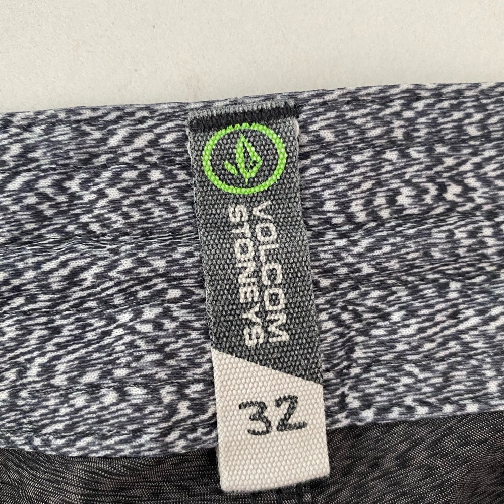Volcom swim suit bottoms size 32